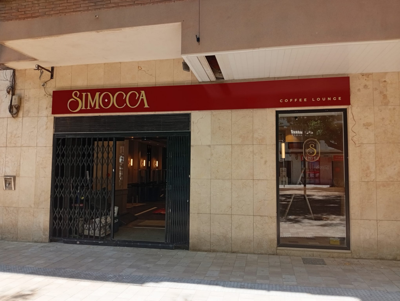 Proyecto integral de rotulación para cafetería en Viladecans